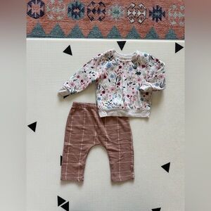 Garanimals|Baby girl Cozy Cream Sweatshirt with florals & brown leggings•12m